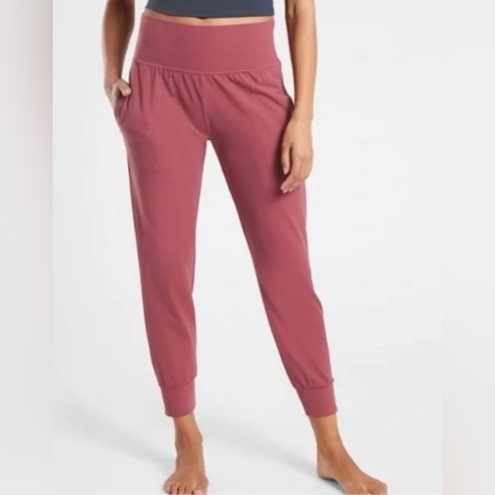 Athleta Salutation Joggers - Victorian Berry / Pink - Size Small